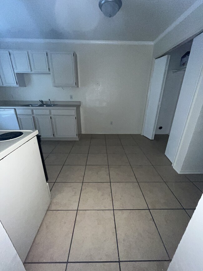1604 Benttree Dr Unit A