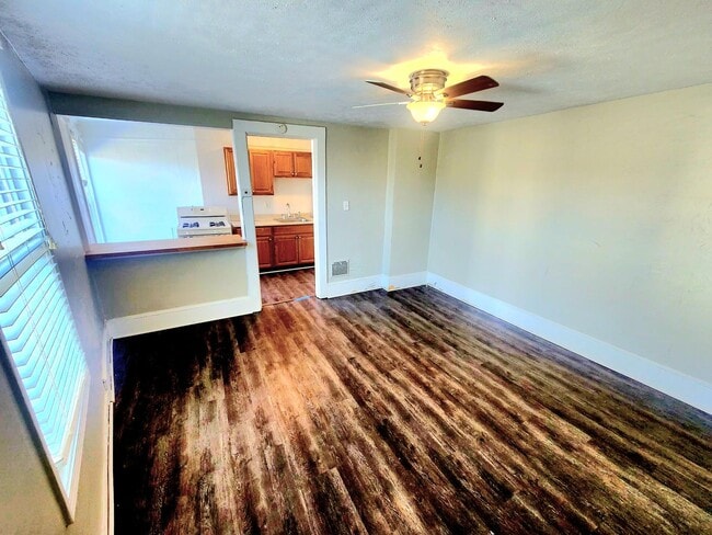 Photo - 102 Center Ave Unit 2