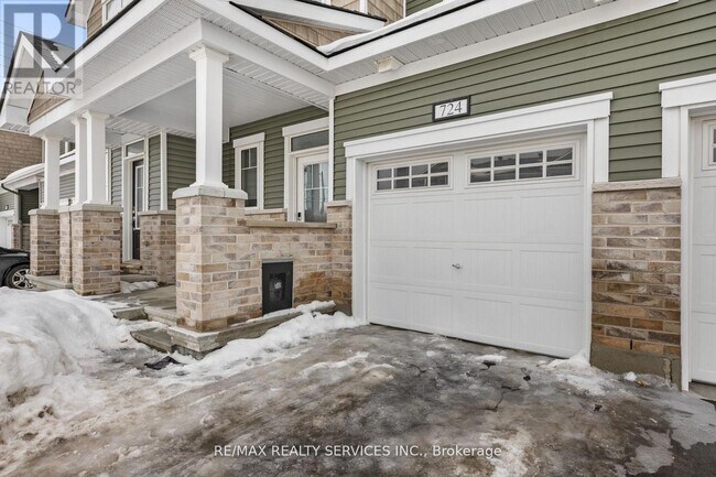 Photo - 724 Rouncey Rd