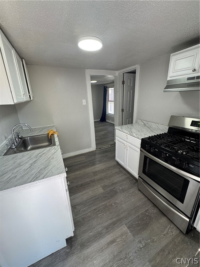 Photo - 108 Gold St