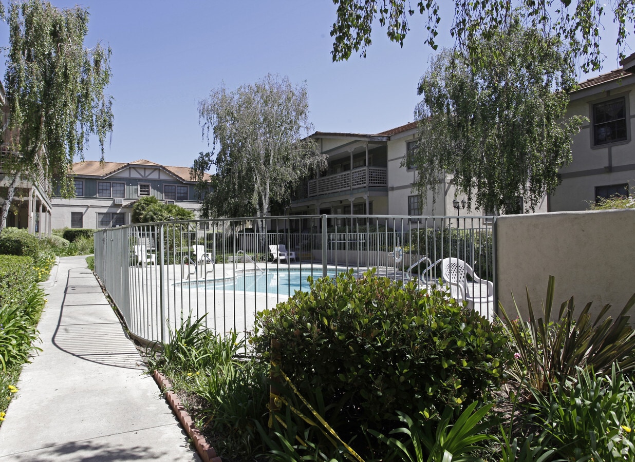 Photo - 1745 Patricia Ave