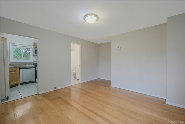 Photo - 148 S 4th St