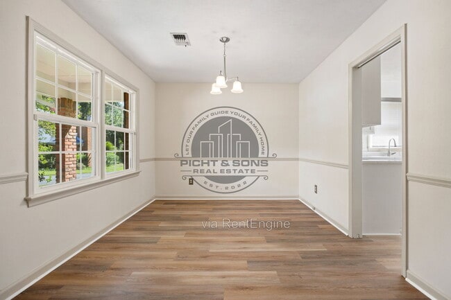 3301 Lemoyne Ct