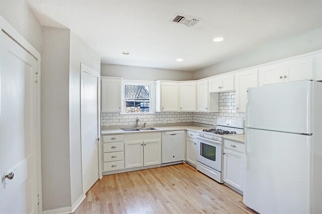 Photo - 408 N Hunt St