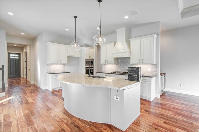 Photo - 135 Bella Luce