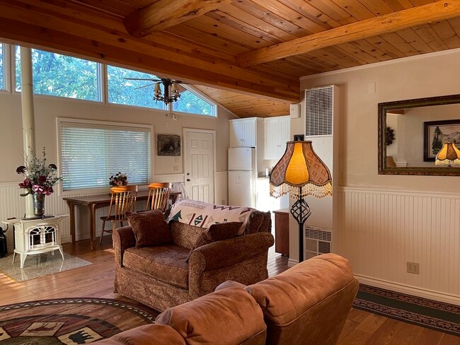 Building Photo - 1455 Rockspray Dr Unit #A Rental