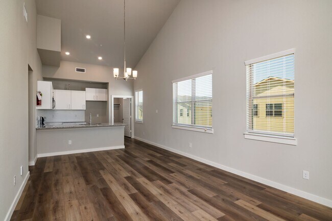 Photo - GORGEOUS 2 BEDROOM FOUR PLEX LOCATED IN MI...