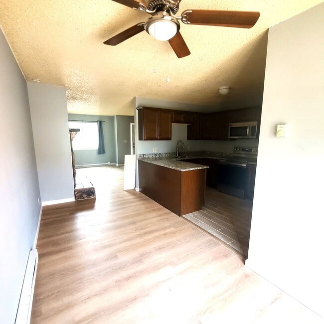 Photo - 1413 E 12th St Unidad 1413 E 12th St Apt A
