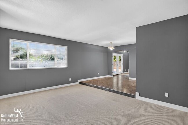 Photo - Beautifully Updated 4Bdm 2Ba Home with Den in Chandler!