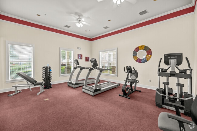 Gimnasio - Grand Reserve Seniors - Waxahachie