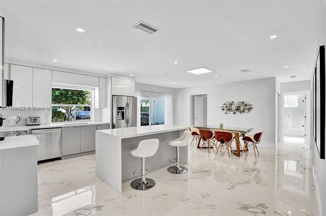 Photo - 16433 NE 33rd Ave