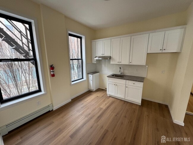 Photo - 290 King St Unidad 1