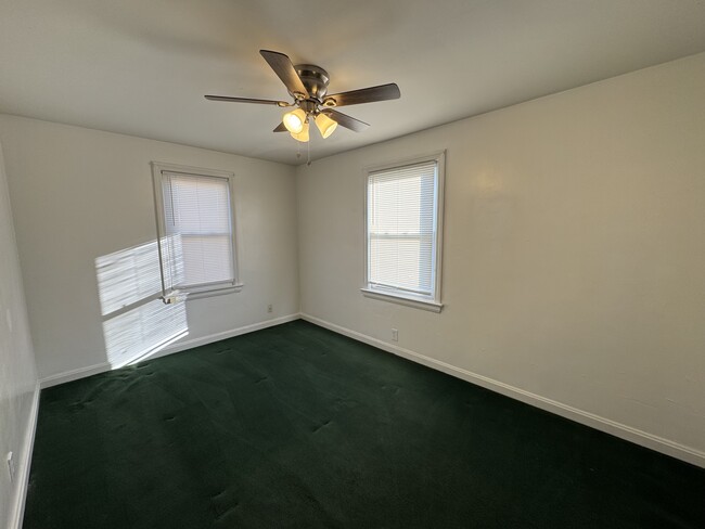 Photo - 133 16th St NE