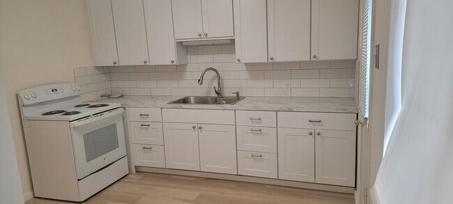 Photo - APPLICATION PENDING - **408 N Jones**