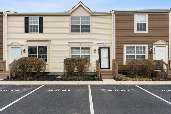 Photo - 4841 Stoneybrook Blvd