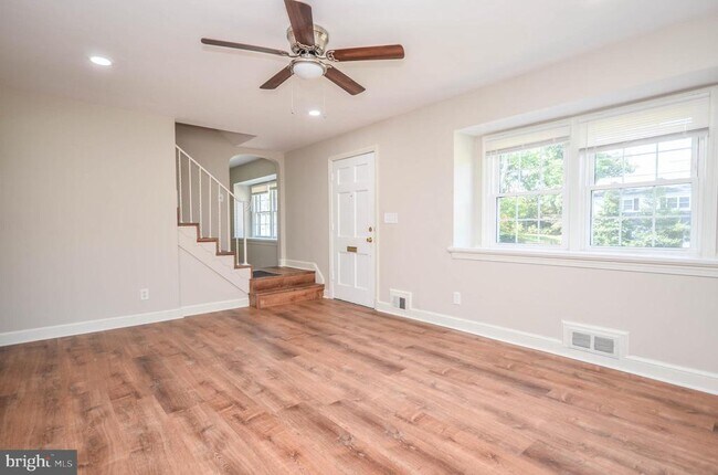 Photo - 9107 Lindale Dr