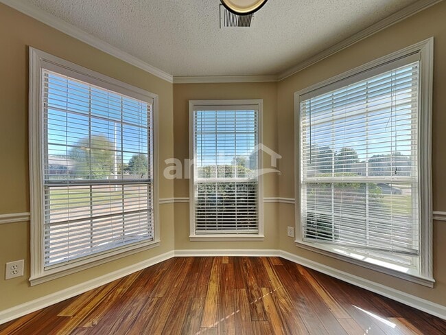 Photo - 6472 Daybreak Dr