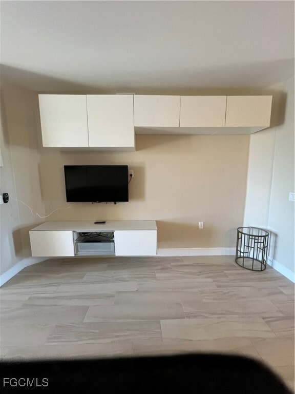 Building Photo - 11041 Gulf Reflections Drive Unit 306