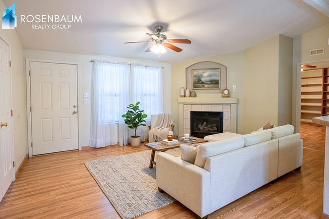 Photo - 1888 Sarafina Dr