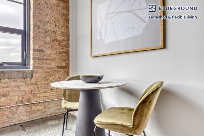 Photo - 2061 N Southport Ave Unidad FL3-ID567