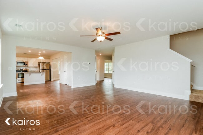 Photo - 107 Scots Pne Ct