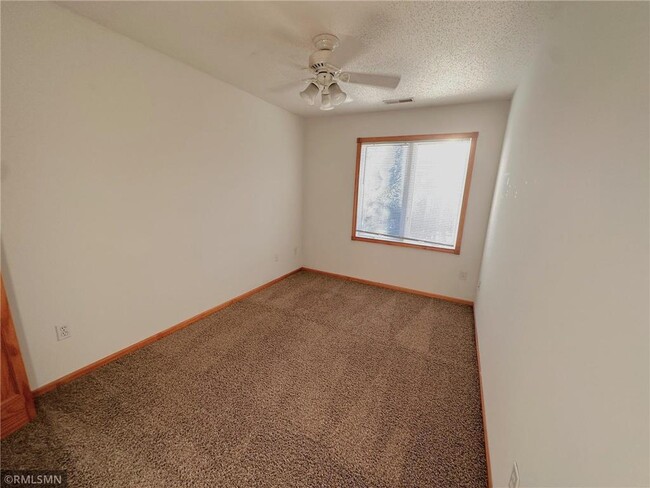 Photo - 1279 Pinewood Trail Unidad #9