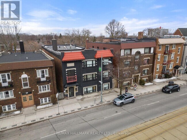 Photo - 595 St Clair Ave W Unit 16