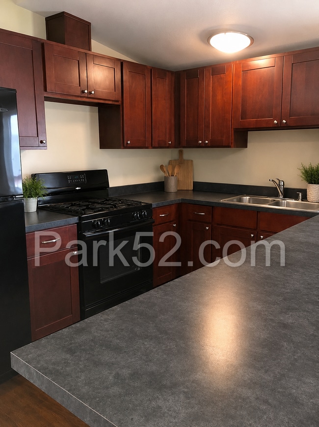 Photo - 5502 27th St NE