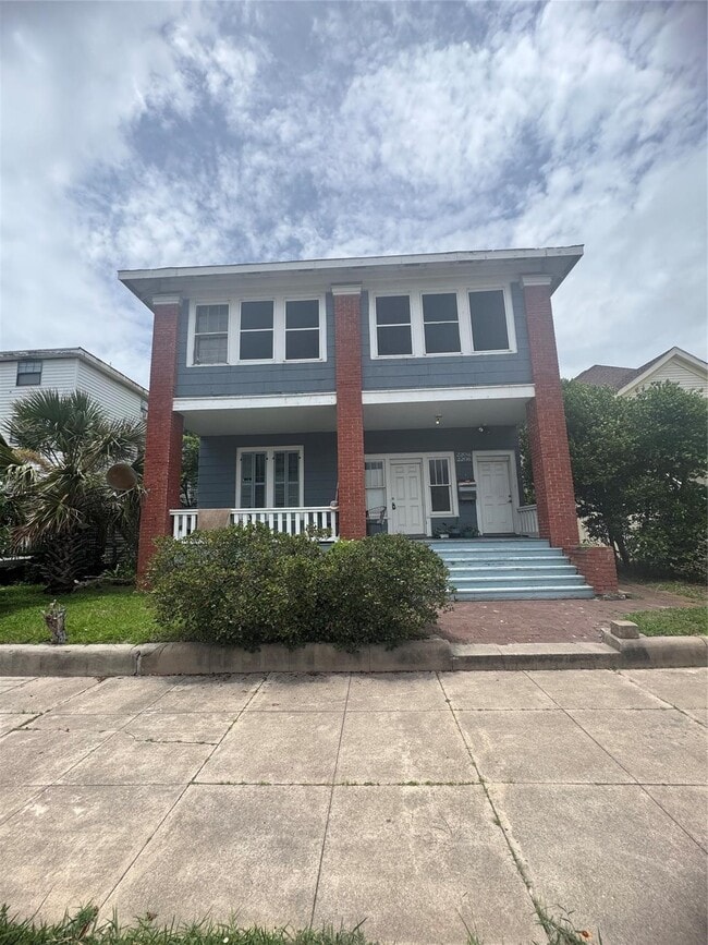 Photo - 2206 Bernardo De Galvez Ave