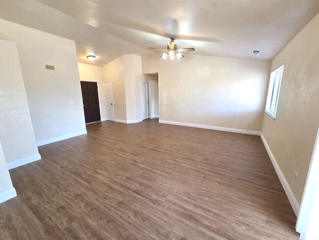 Photo - Large 3 Bedroom 2 Bath Home by Westfield School