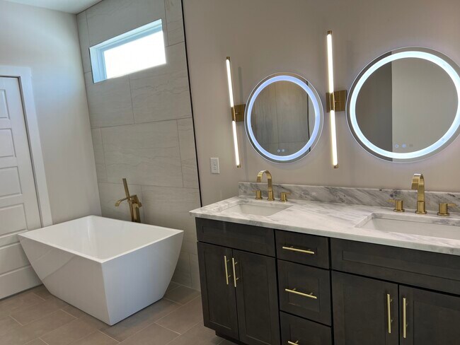 Photo - Clarksville Luxury home