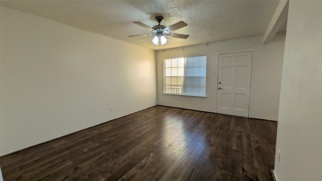 Photo - 3131 Southwest Fwy Unit C40