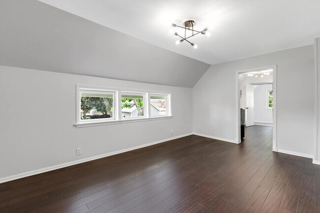 Photo - 6844 N Ottawa Ave