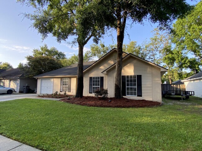 Photo - 1603 Hendry Ave