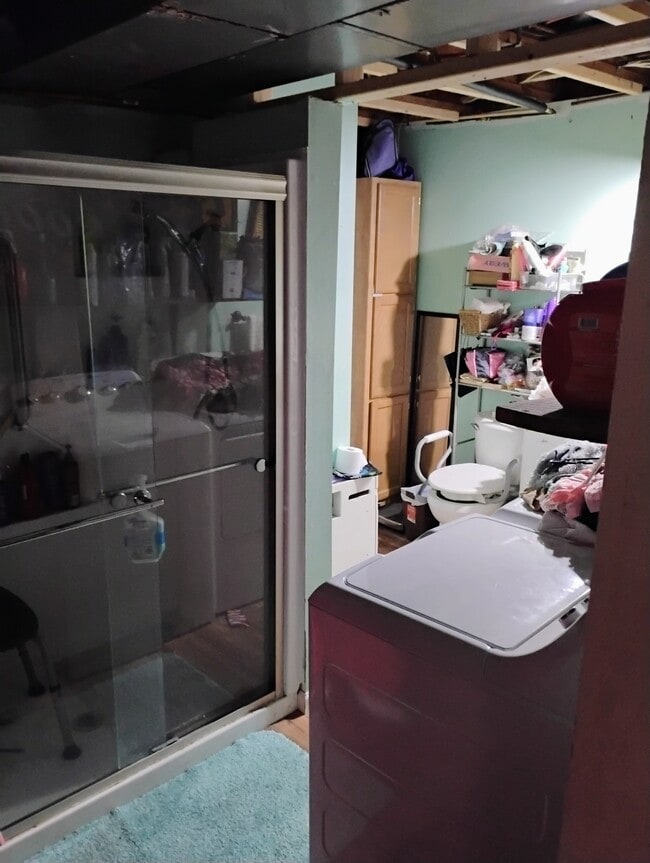 Shared bath - 681 Tuttle Rd Unit A