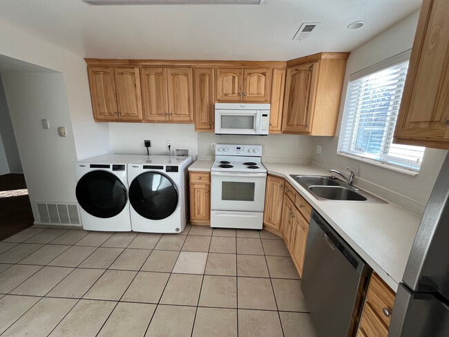 Building Photo - 334 S 150 W Unit 334 Rental