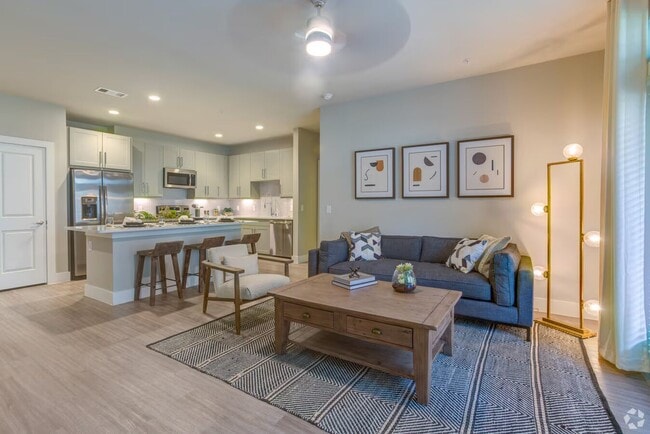 Photo - Spacious Apt 2/2 with Pool & Pets! Unidad TOBC2