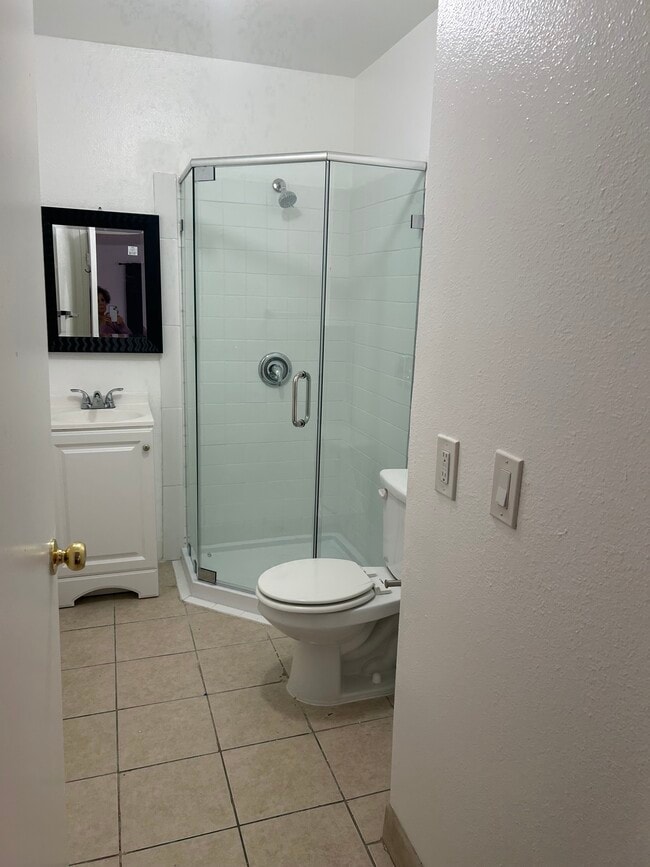 Photo - 1616 Federal Ave Unit F