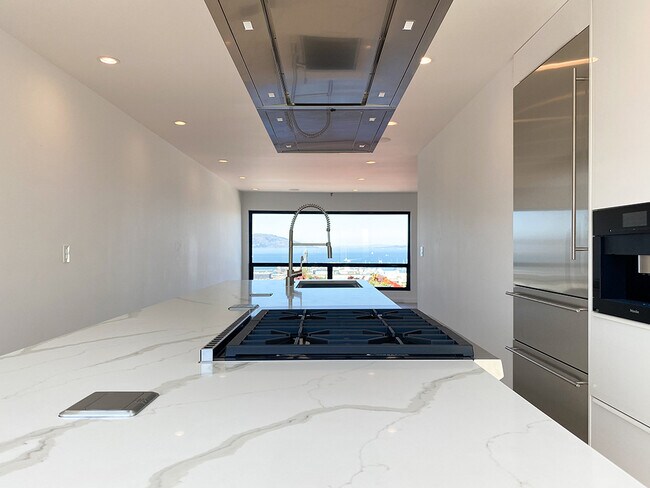 Photo - 352 Chestnut St