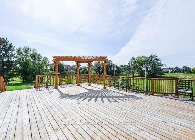 Photo - 4 Bellini Av