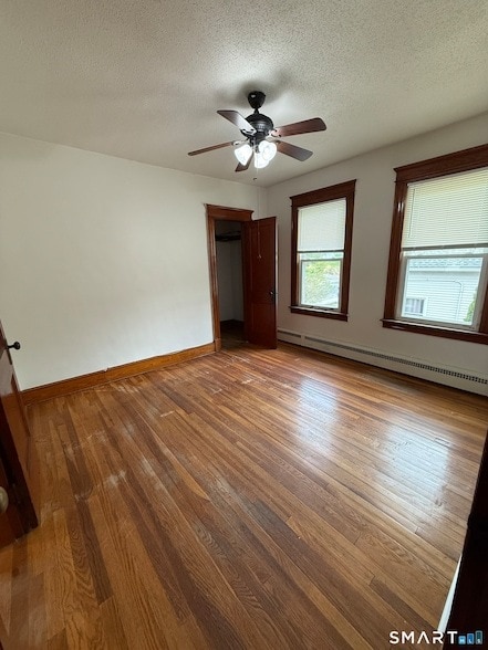 Photo - 192 Tudor St