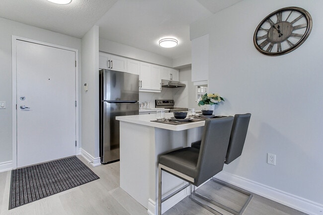 Photo - 55 Strathaven Dr