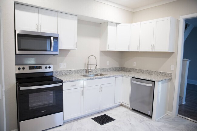 Photo - 4050 Cornelius Ave