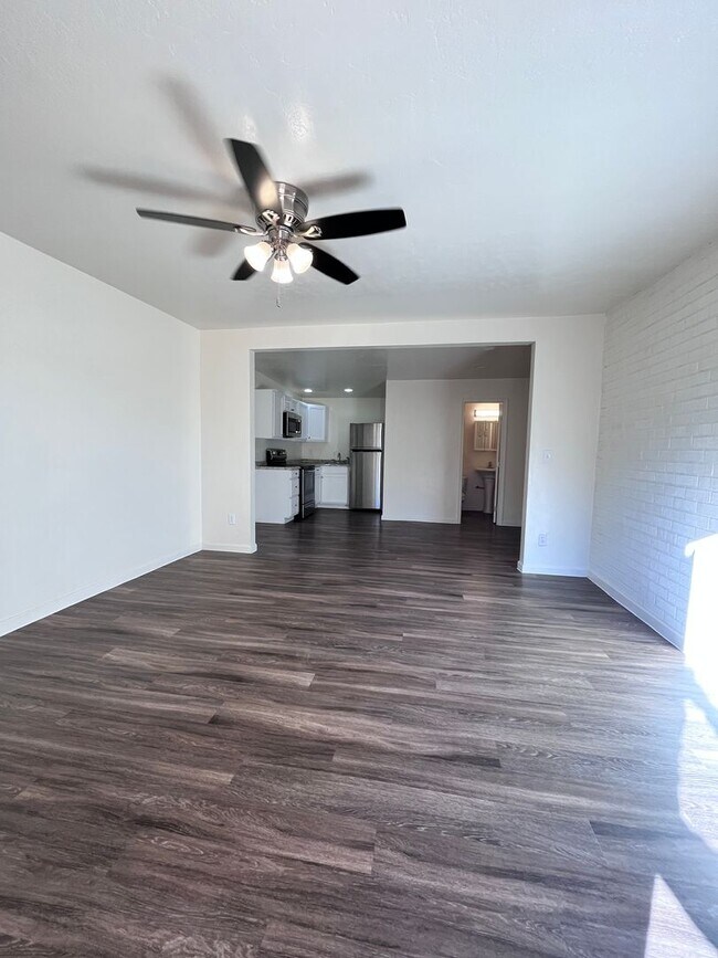 Photo - 7130 E 30th St Unidad VE7130-Guest House