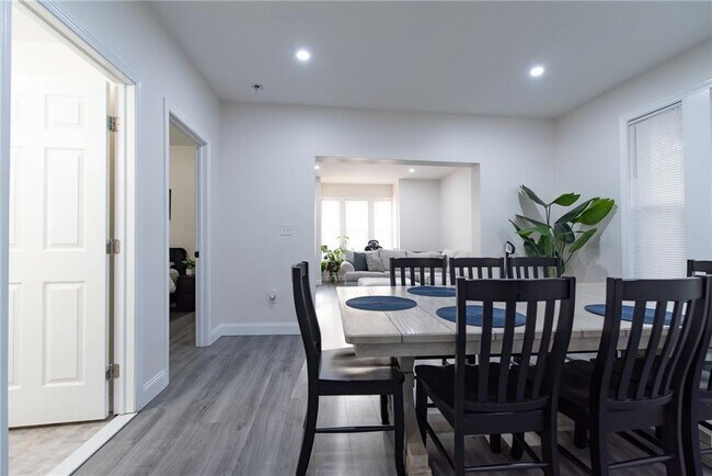 Photo - 49 Hollis St Unit 2