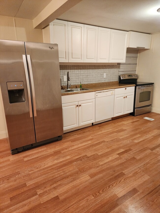 Photo - 4106 Rhine St