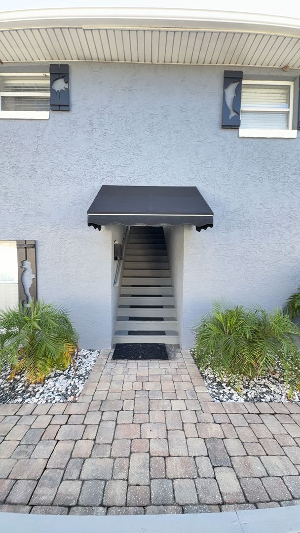 Building Photo - Fully Furnished Two Bedroom Long Term Beac... Rental