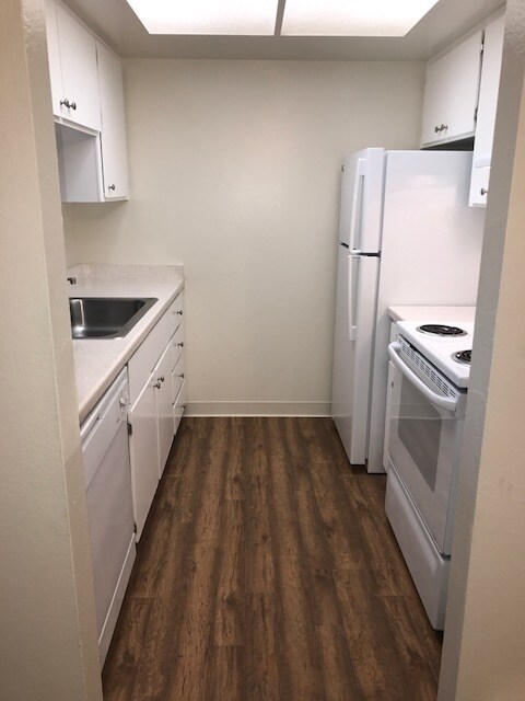 Photo - Parkview Apartments