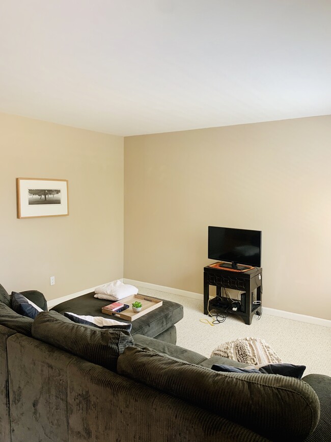 LARGE LIVING ROOM - 13754 Mango Dr Unit 313