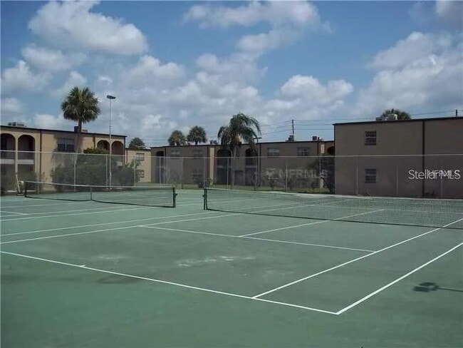 TENNIS COURTS - 7701 Starkey Rd Unit 710